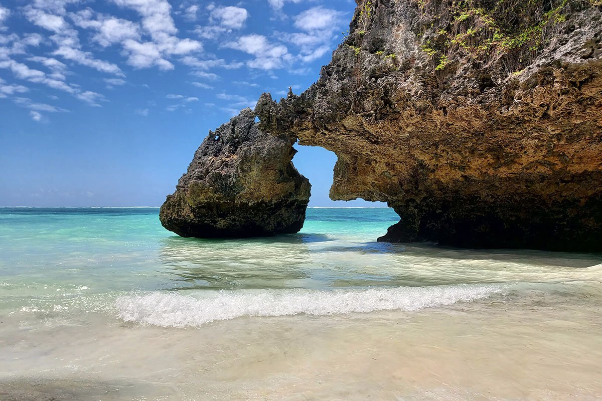 Jozani Forest, Salam Cave & The Rock Restaurant Tour - thumbnail 4