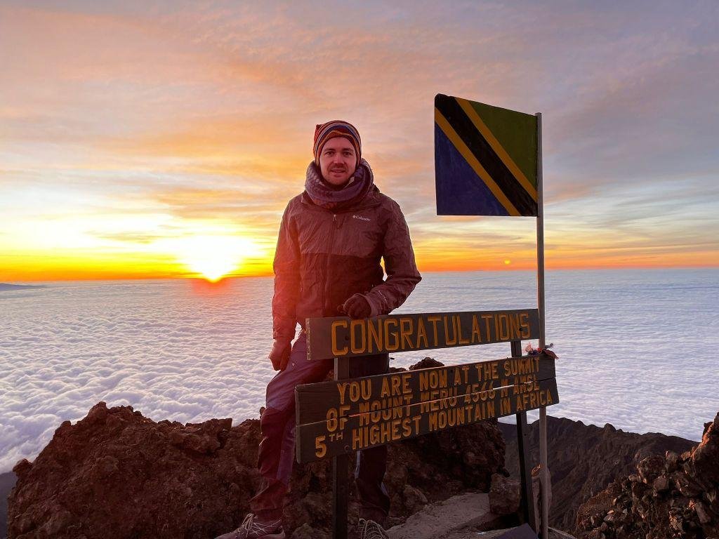 3 Days Mount Meru Hikking - thumbnail 2